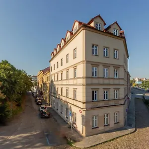 Minimino ** Praga